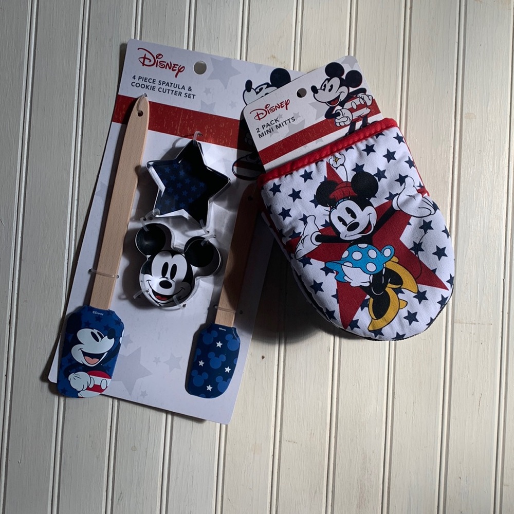 Disney: all American cookie set.